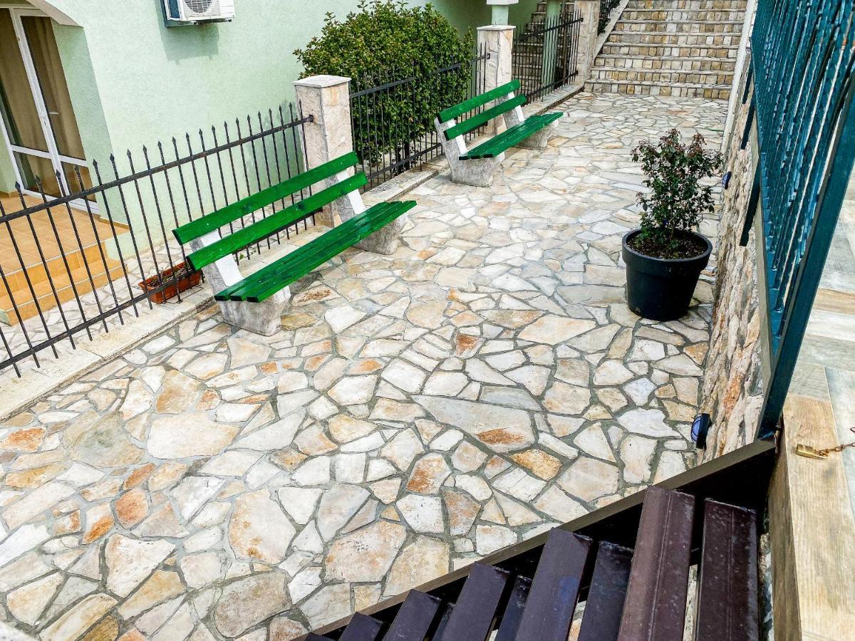 Arabela 2 Apartments Utjeha Dış mekan fotoğraf
